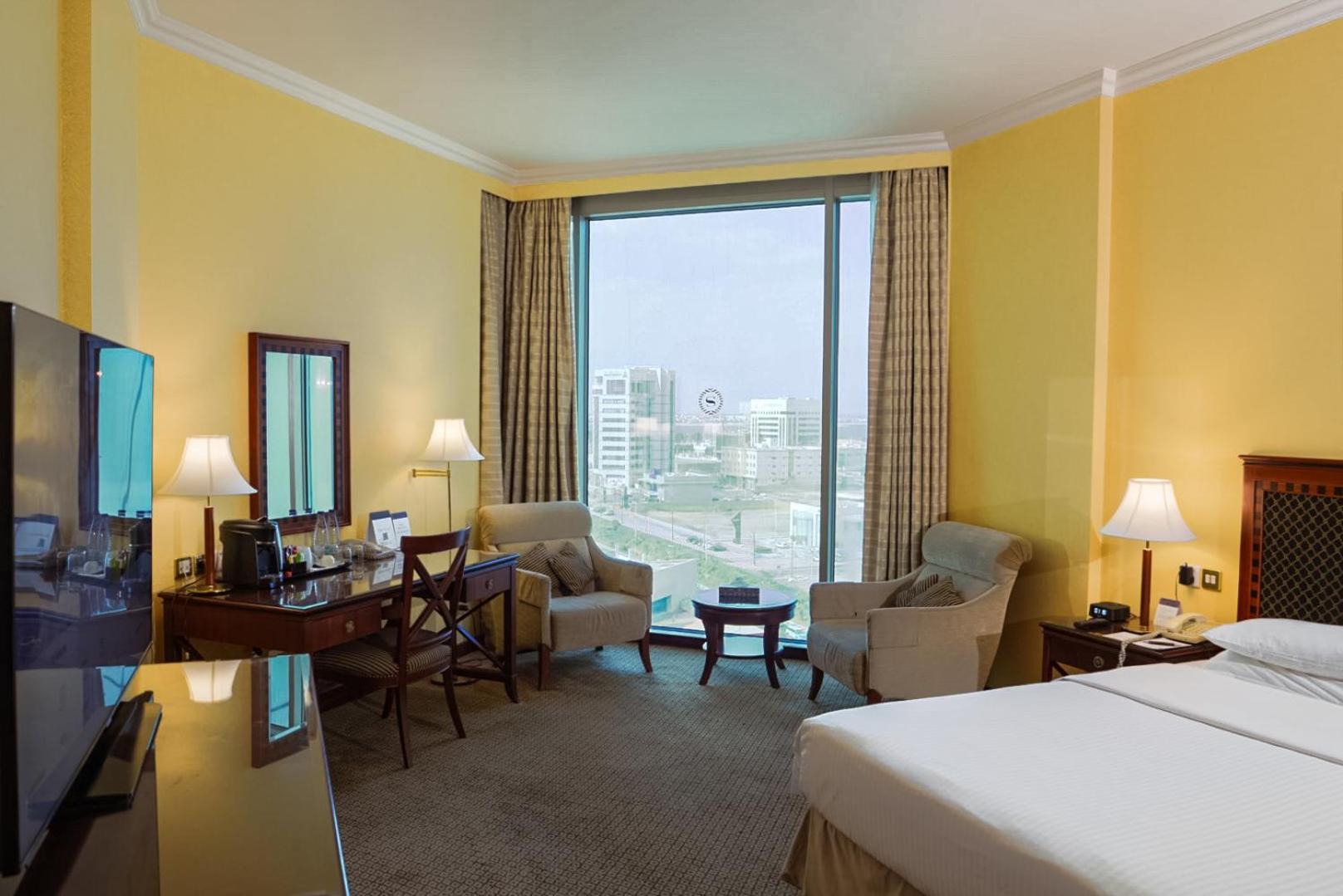 เชอราตัน ดัมมัม โฮเต็ล แอนด์ คอนเวนชั่น เซ็นเตอร์ Hotel ภายนอก รูปภาพ