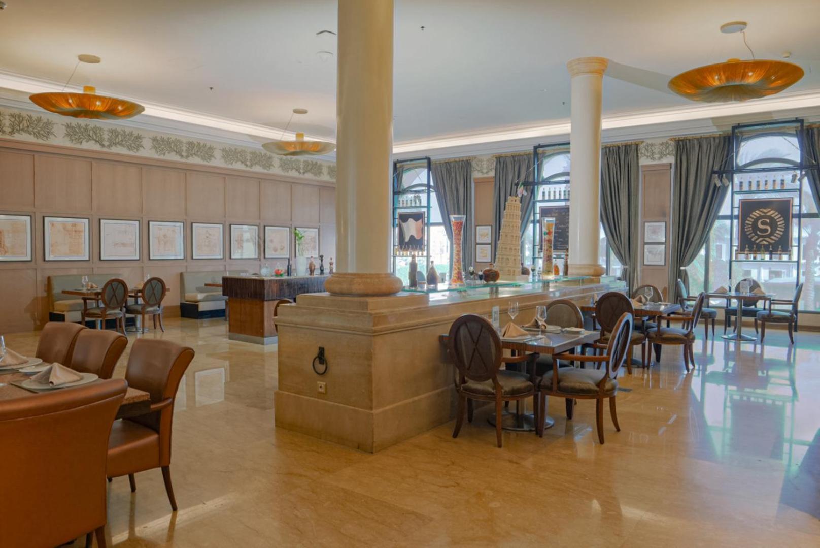 เชอราตัน ดัมมัม โฮเต็ล แอนด์ คอนเวนชั่น เซ็นเตอร์ Hotel ภายนอก รูปภาพ