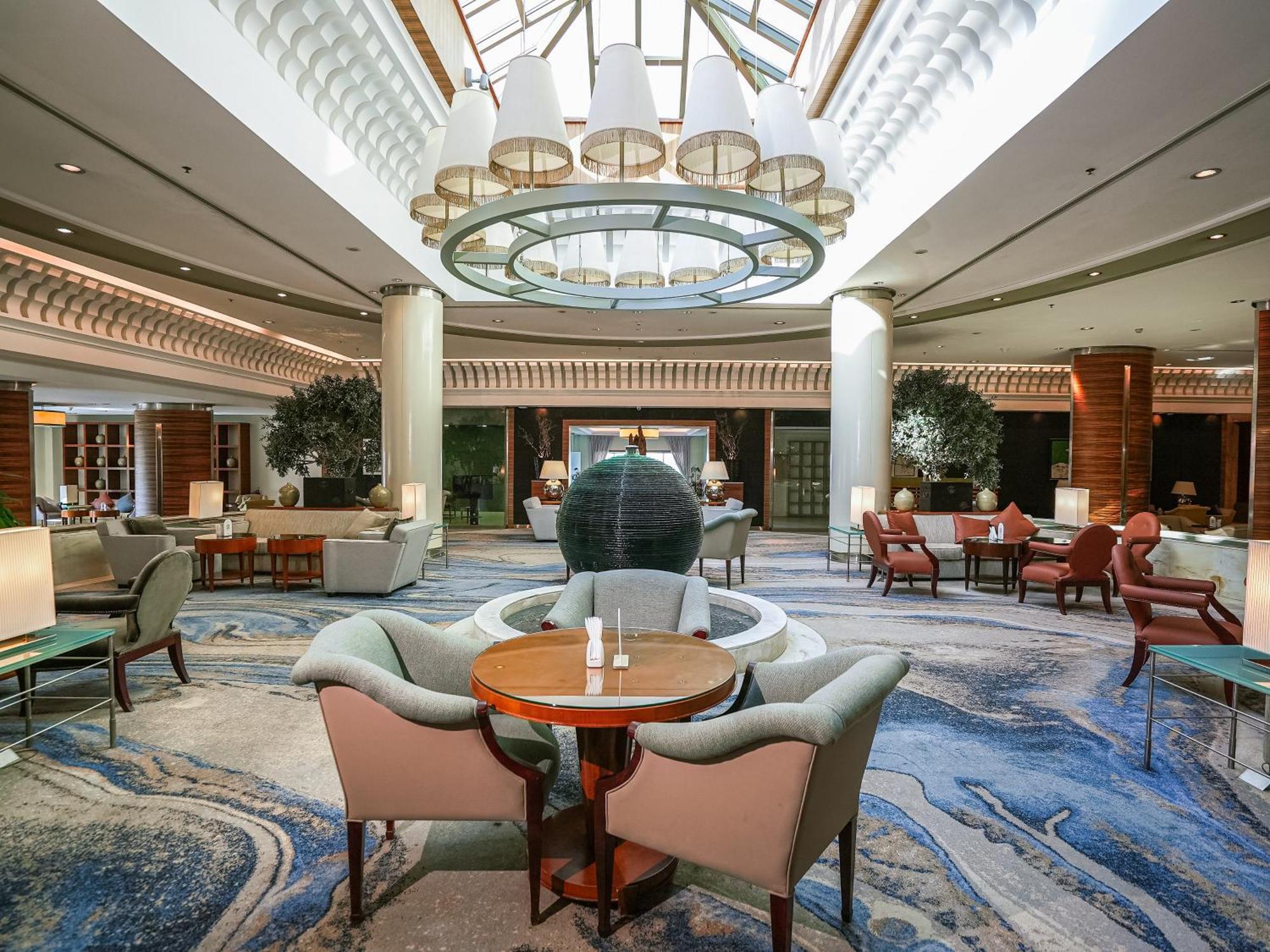 เชอราตัน ดัมมัม โฮเต็ล แอนด์ คอนเวนชั่น เซ็นเตอร์ Hotel ภายนอก รูปภาพ